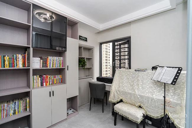 156㎡簡約四居,寬敞橫廳+功能房設計,顏值與實用性兼備